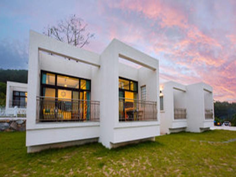 Sea & Pine Pension Namhae Eksteriør billede